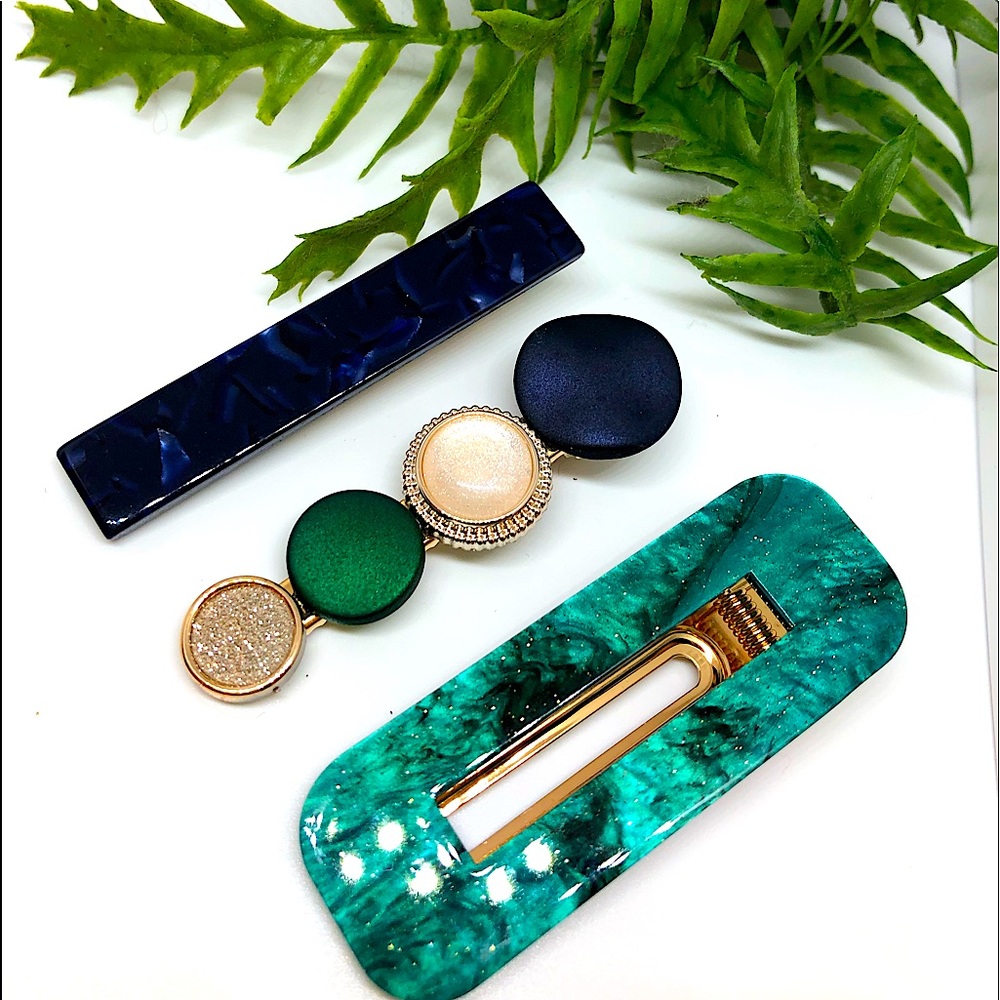 Hair clips